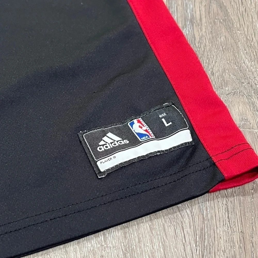 Adidas Miami Heat Dwyane Wade Number 3 Size Large Jump Man Jersey Black